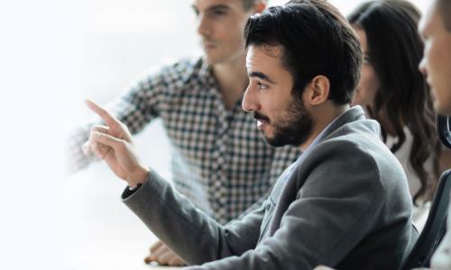 Bachelor of Science in Information Technology IT Holder Leading Team Discussion 